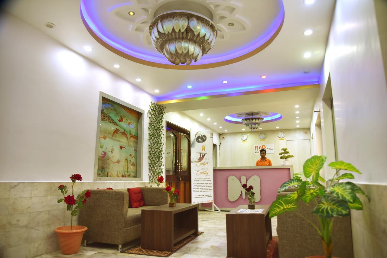 Rnb Select Vijay Delux Hotel Sultanpur  ภายนอก รูปภาพ